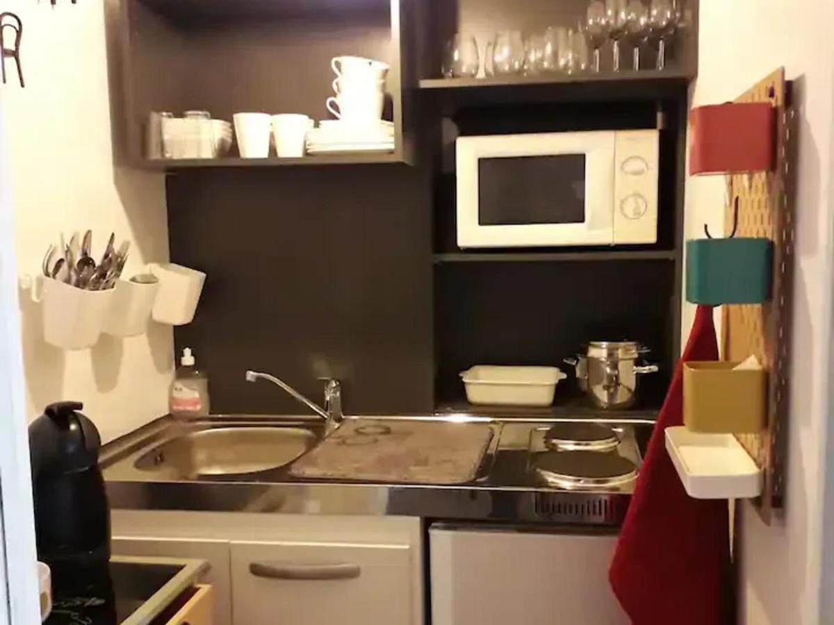 Gîte Courgenard, 1 pièce, 2 personnes - FR-1-410-338 Extérieur photo